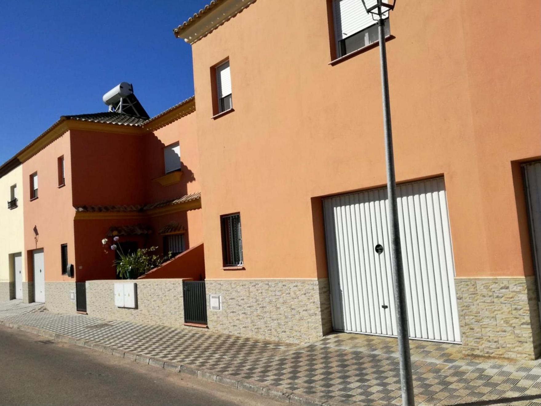Villa Gloria Fuertes Sevilla Exterior foto